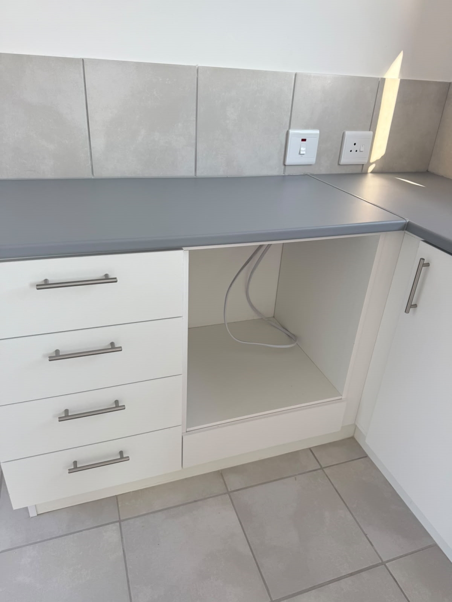 To Let 3 Bedroom Property for Rent in Kommetjie Western Cape